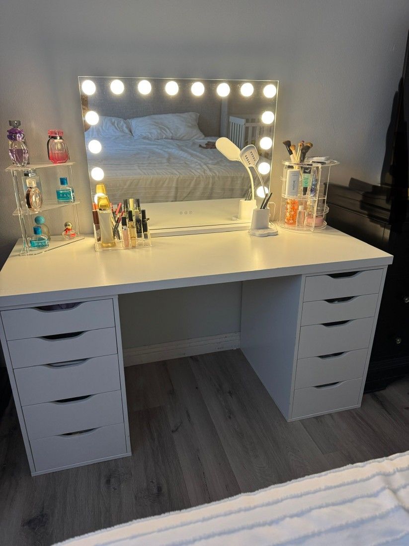 WHITE VANITY DESK MIRROR