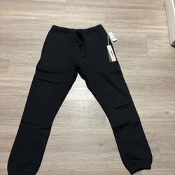 Essentials Sweats Black size Small