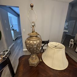 Fine Art Lamp. Vintage Lamp