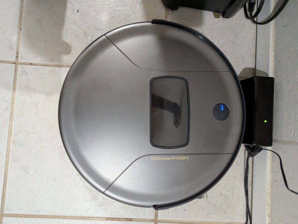 Bobsweep PetHair Vision Robot Vacuum – Great Condition!