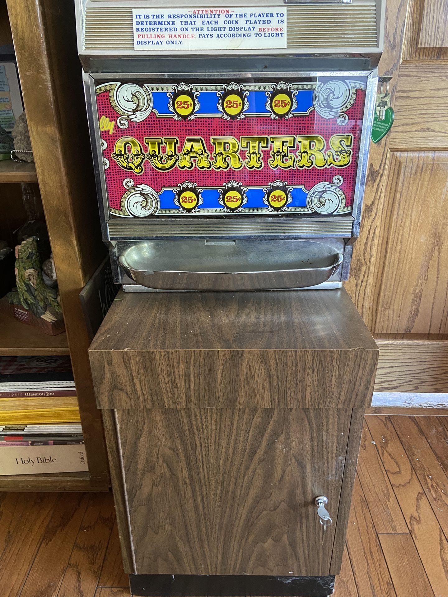 Quarter Slot Machine for Sale in Beaumont, CA - OfferUp