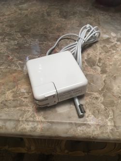 Mac 60 W L tip charger brand new