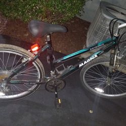 MAGNA ELECTRASHOCK 18 SPEED MOUNTAIN  BIKE