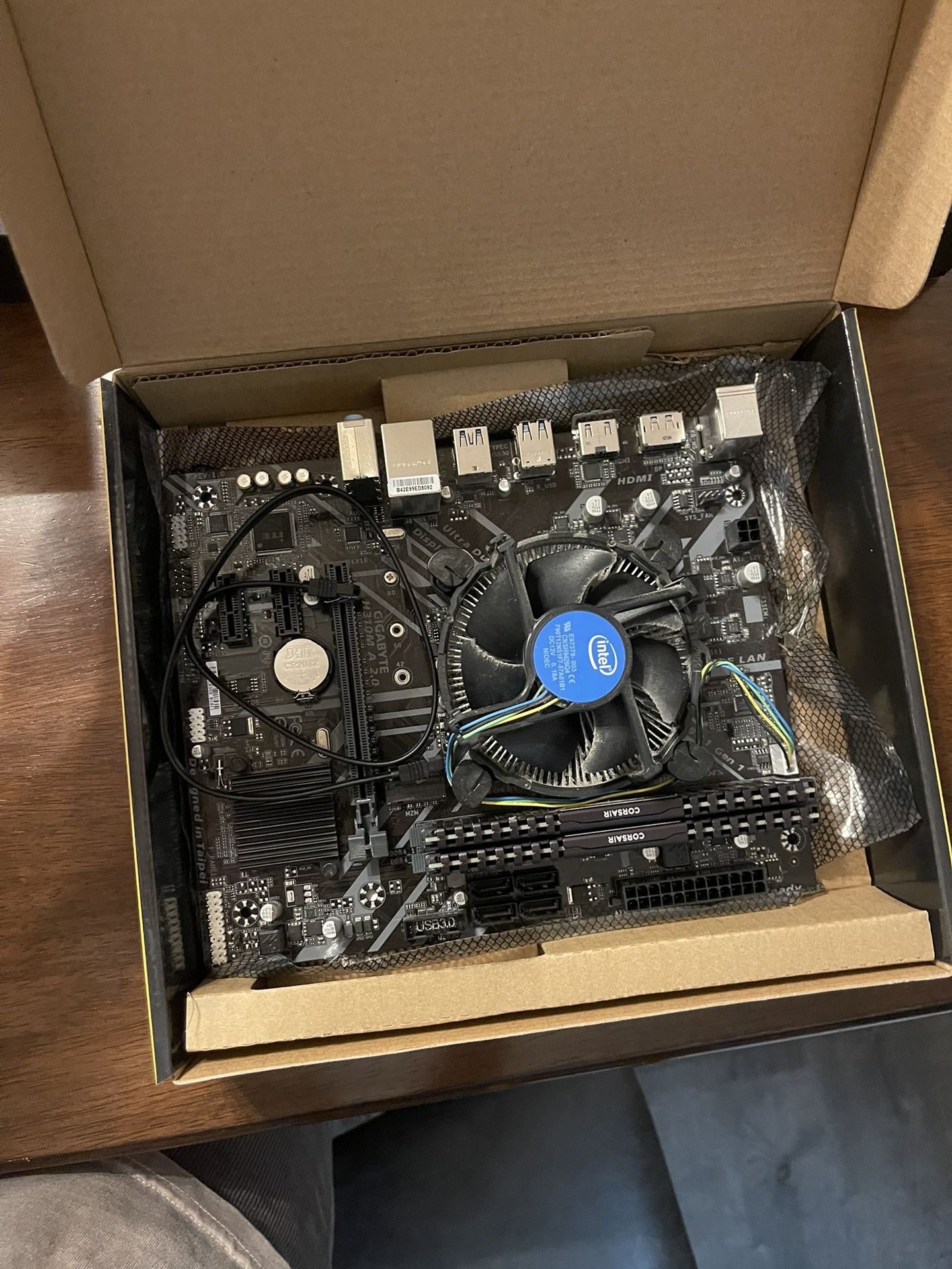Motherboard, processor, and RAM
