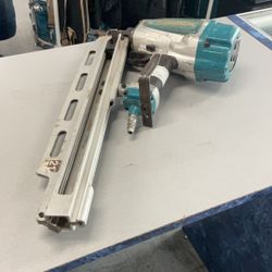Makita AN294 Nail Gun 