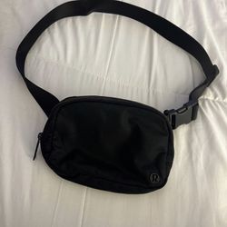 Lulu Lemon Belt Bag