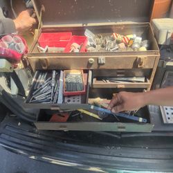 Machinist Tools And Tool Box  200.0 
