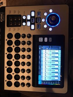 Qsc touchmix 16