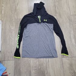Under Armour YxL Shirt