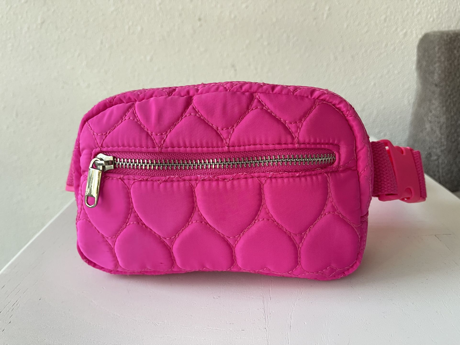 Pink Quilted Hearts Fanny Pack Waist Belt Bag Crossbody Wild Fable Valentines
