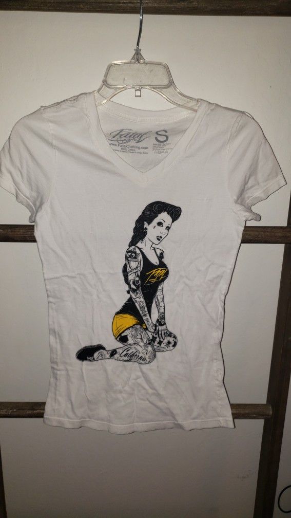 Fatal Clothing Tatted Woman Graphic short sleeve t-shirt Size Small
