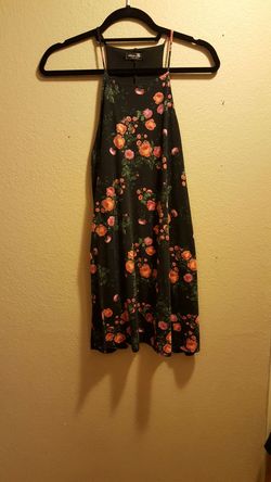 Junior / woman floral dress size small