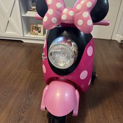 Minnie Mouse  Kids Scooter 