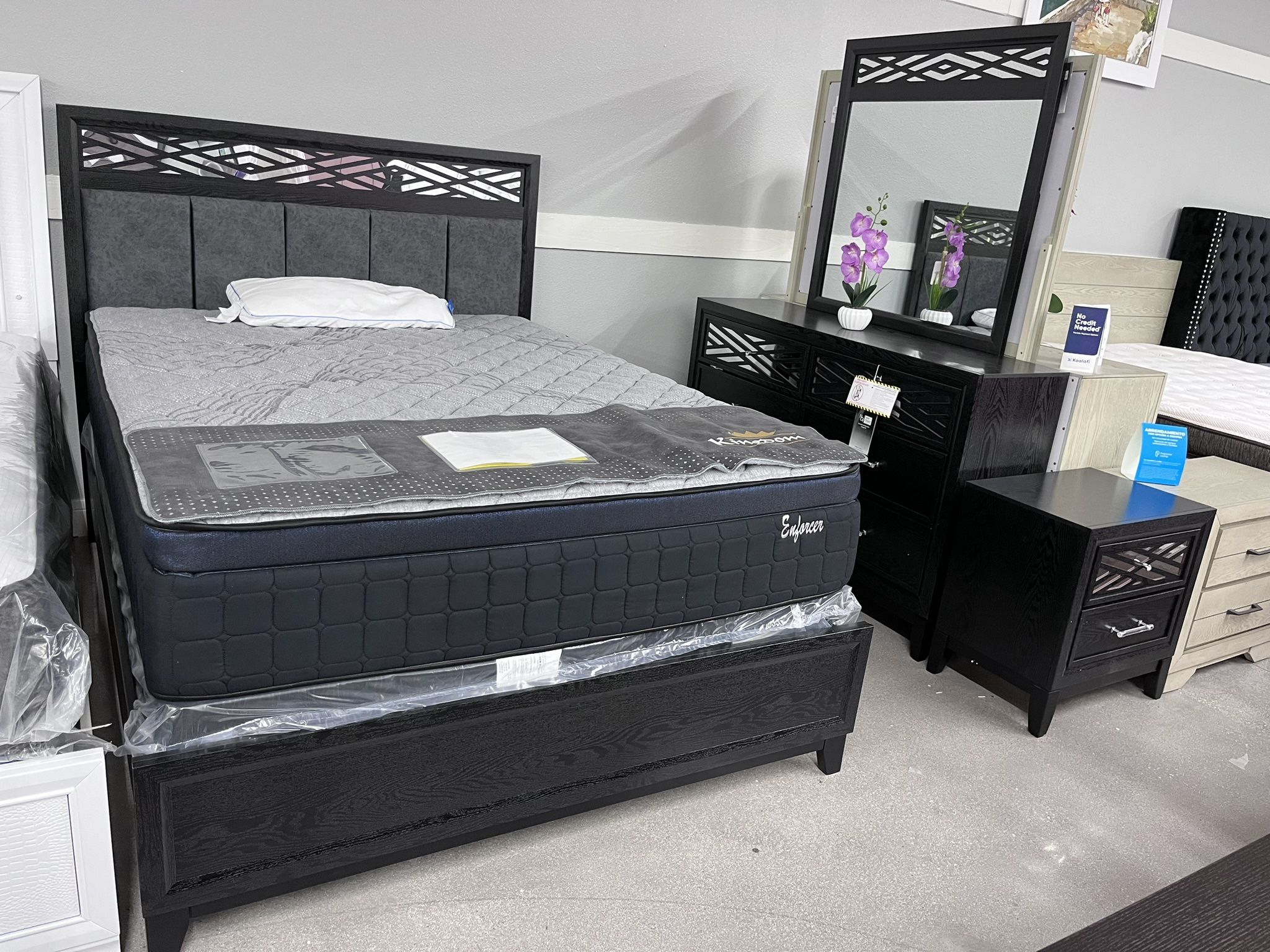 4pc Queen bedroom Set ✨ Easy Financing Available ✨ No Credit Needed