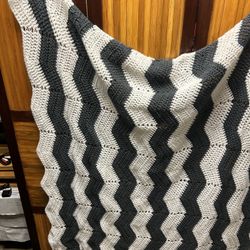 Crochet Throw Blanket Charcoal Grayish & White Chevron Wavy Pattern Wavy Handm