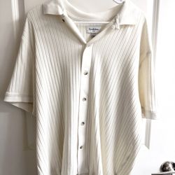 Men’s Cream/ White Ribbed Polo Size: Large