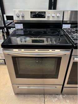 Used Frigidaire 30” Electric Stove
