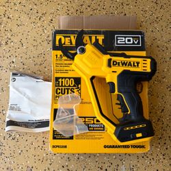 DEWALT 20-Volt MAX 1 -1/2 in. Capacity Cordless Battery Powered Pruner (Tool Only)