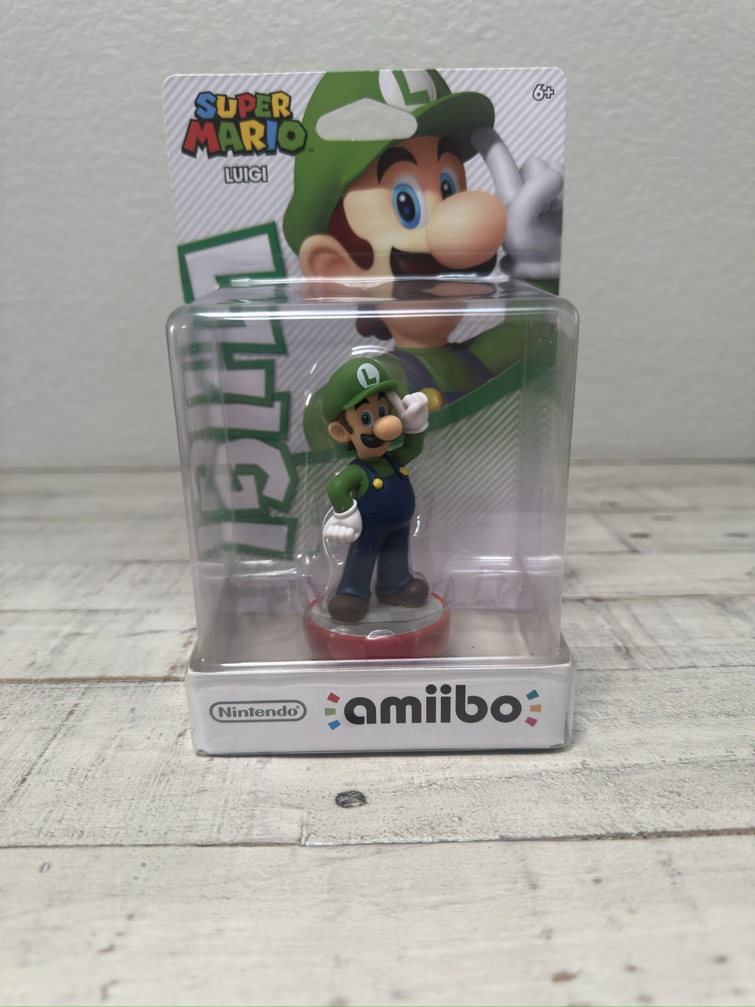 2015 Nintendo First Edition Super Mario “Luigi” Amiibo