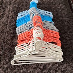 60 Baby Hangers 
