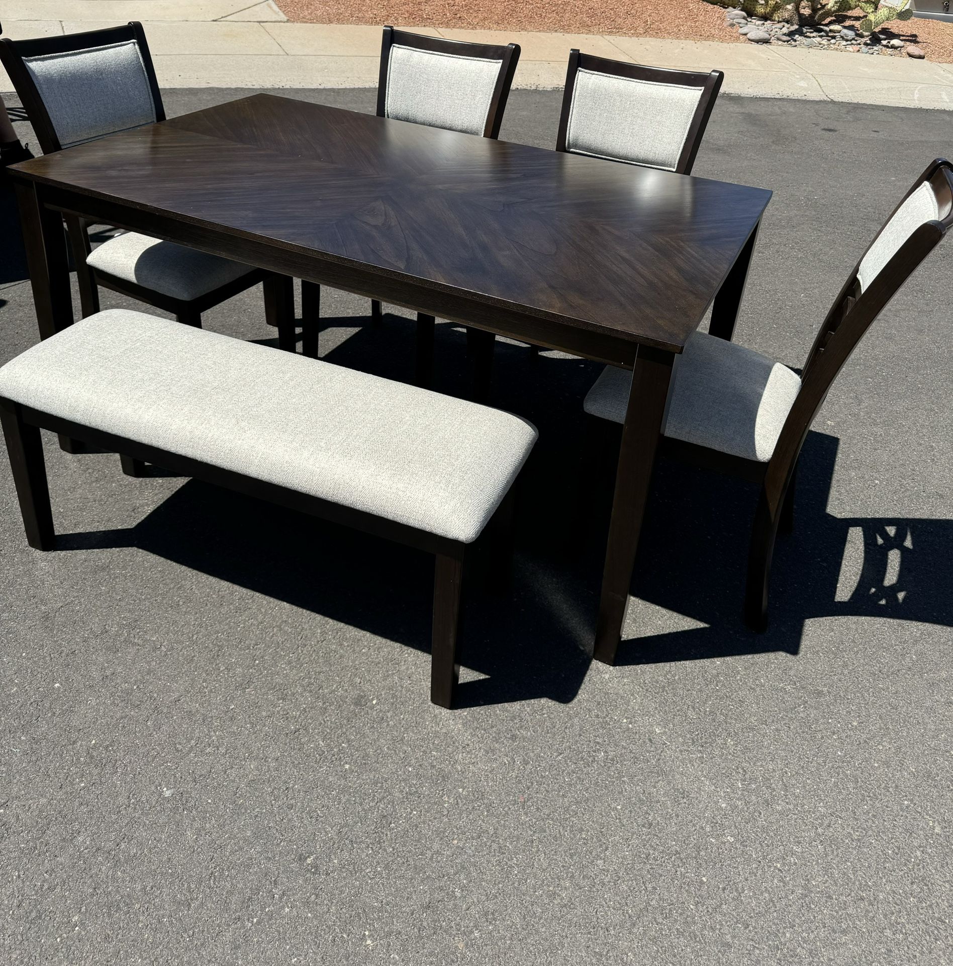 Dining Set