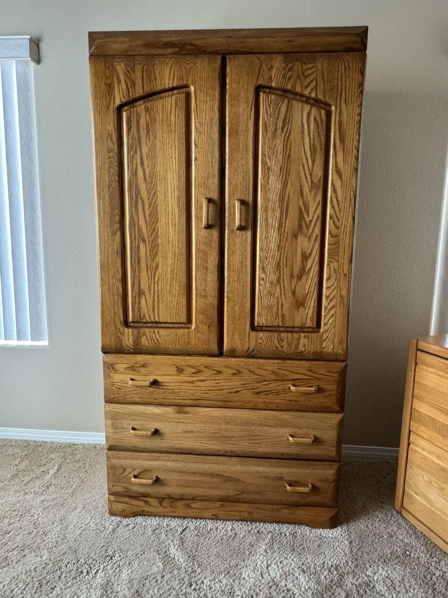 Beautiful Solid Oak Armoire/TV Caninet