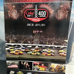 Daytona Coke Zero 400 NASCAR Race Program 7/2011-original slipcase-VF/NM