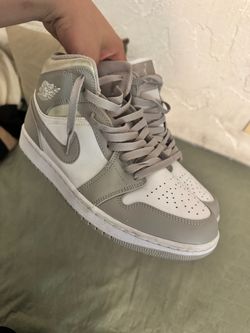 Jordan 1 mid
