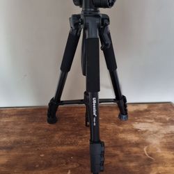 Ubeesize TB60-bk  60" Camara Tripod 