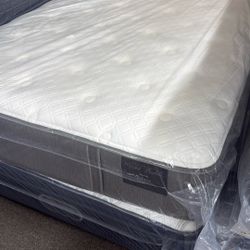 Full Mattress Only STEARNS & Fosters 