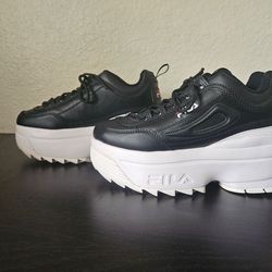 FILA Disruptor II Wedge Platform Sneakers Black/White Women’s Size 7 Y2K Chunky