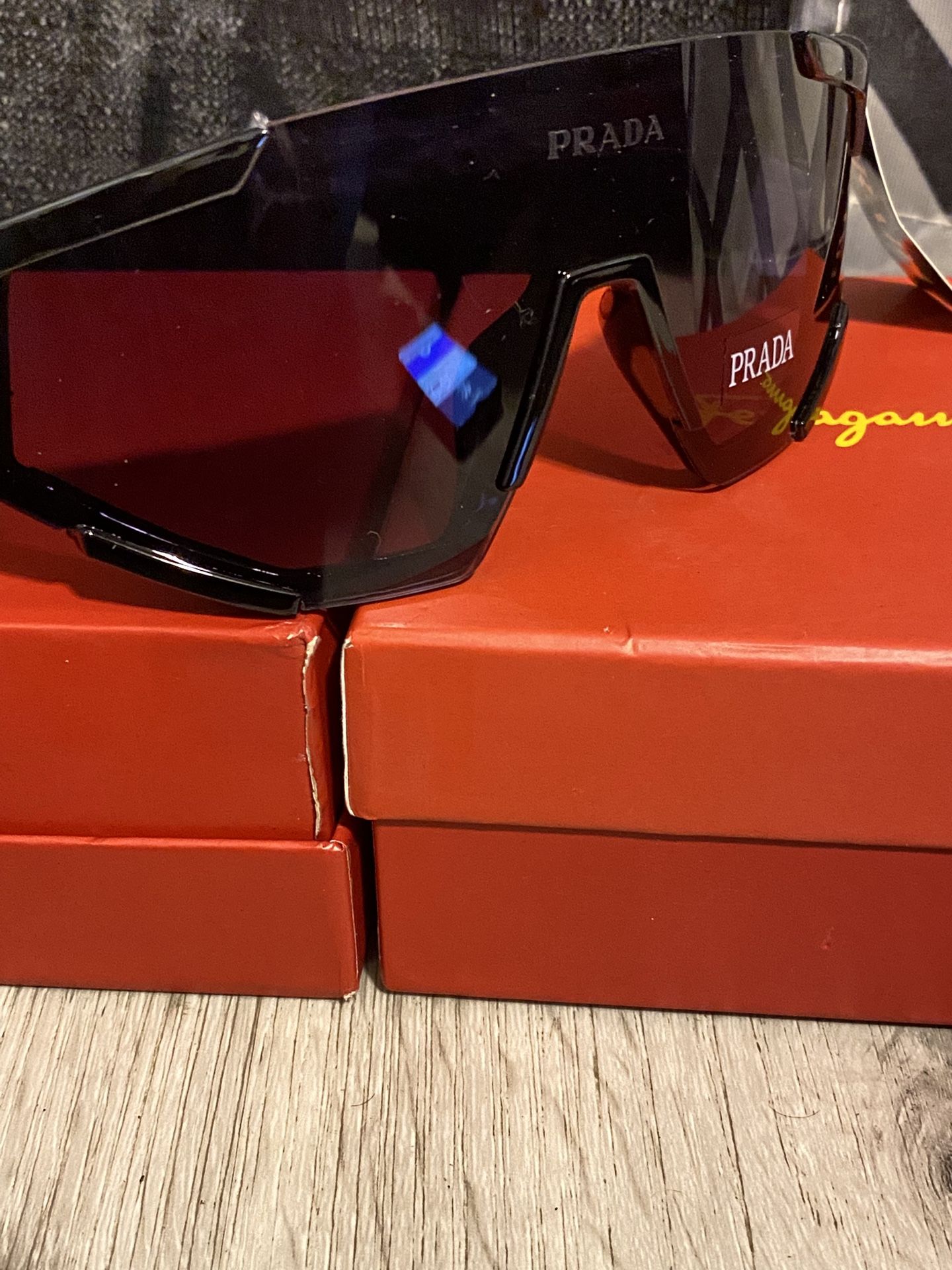 Prism Oakley Shades