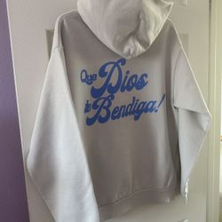 NWT ~ Que Dios Te Bendiga CC Hoodie