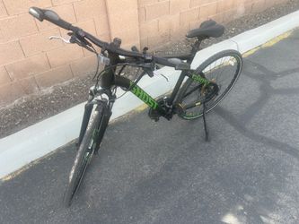 Ghost Square Cross 7 Hybrid Bike w/ Hydraulic Disc Brakes