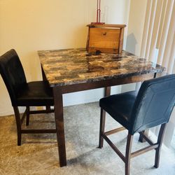 Dining Table With 3 Chairs 