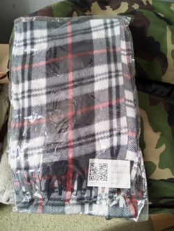 Brand New Plaid Scarf.