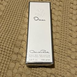 Oscar de la Renta natural spray