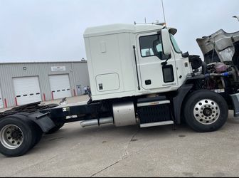 2016 Mack Truck Automatic