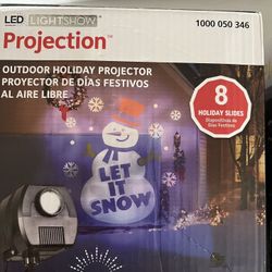 NEW GEMMY Lightshow Projection Outdoor LED Projector 8 Holiday Slides Christmas