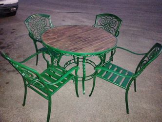 Hampton Bay 5 Piece Lawn Furniture Set