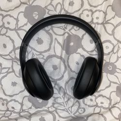 Beats Studio Pro Wireless Headphones - Black