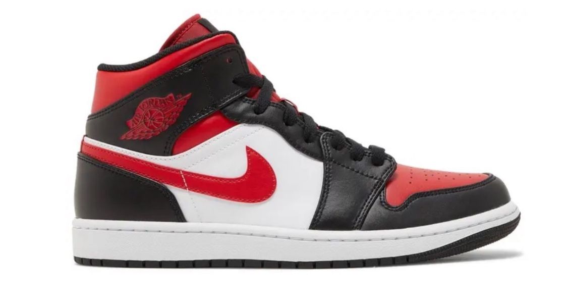 Air Jordan 1 Mid 'Bred Toe' Sneakers