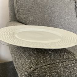 Plates  (Dinner) William Sonoma 