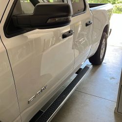 2023 Ram Bighorn