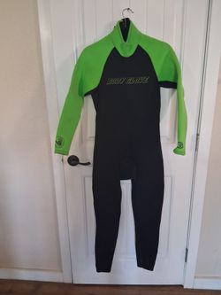 Men's Wetsuit Size medium