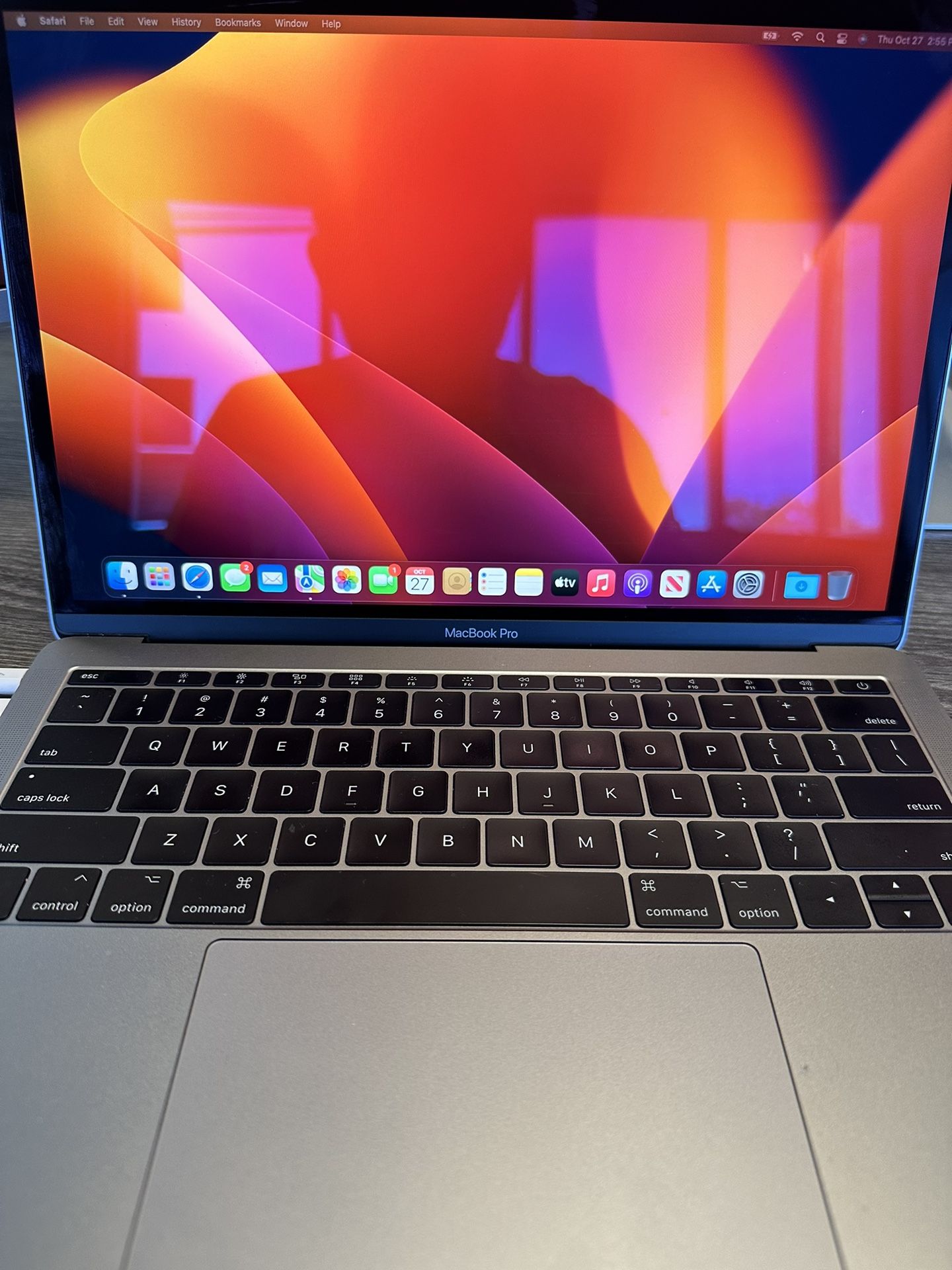 2017 MacBook Pro & Apple Thunderbolt 27