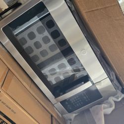 (New)GE
1.6 cu. ft. Over the Range Microwave in Stainless Steel