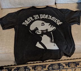 Pacsun Playboy Men's Large Graphic Tshirt