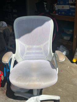 Free white chair