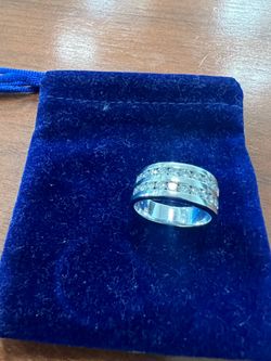 Elegant diamond ring size 8.5
